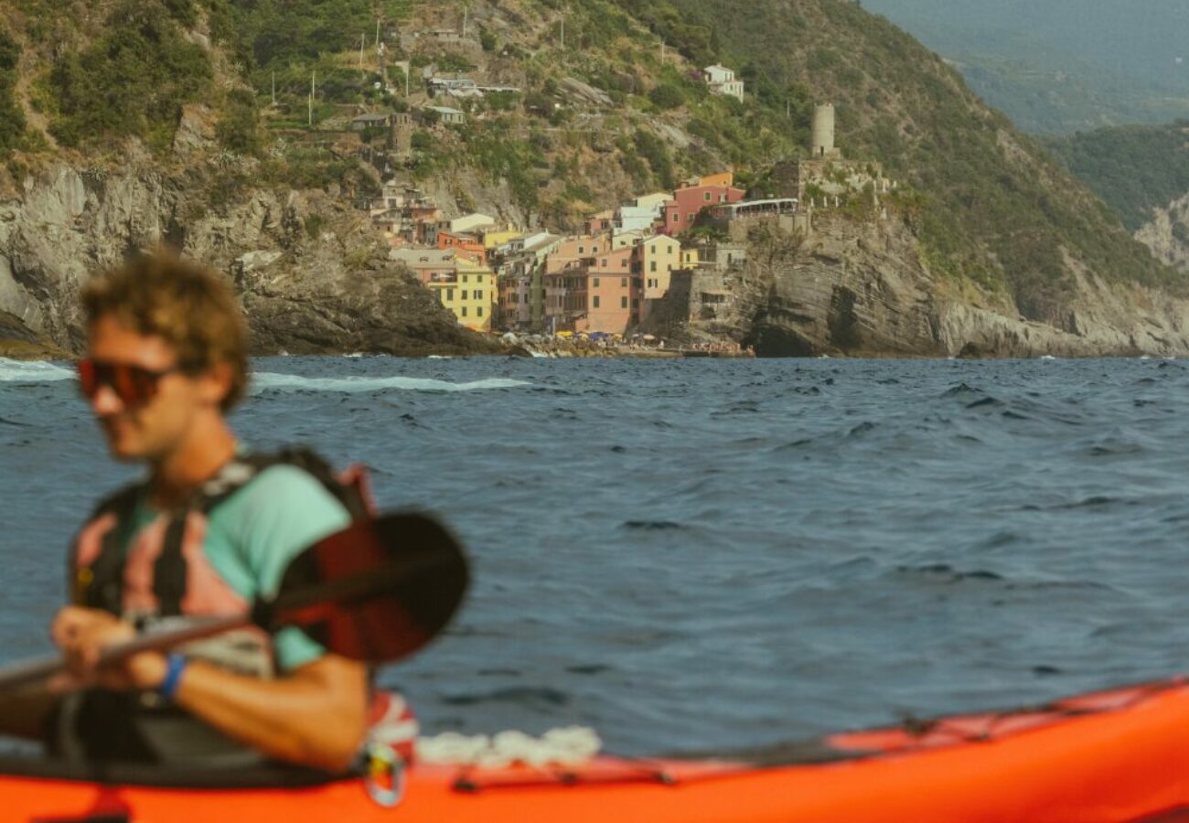 Kayak tour da monterosso a manarola