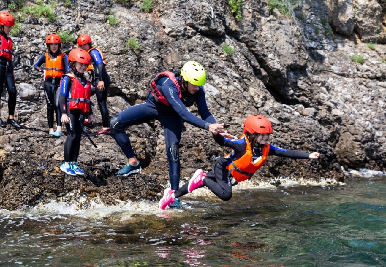 camp di coasteering a Portofino