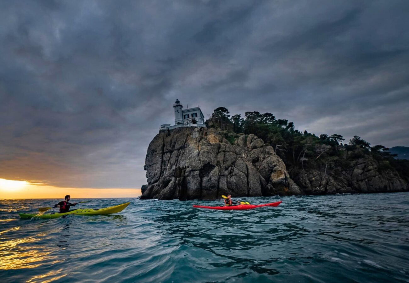 kayak tour al tramondo al faro di Portofino
